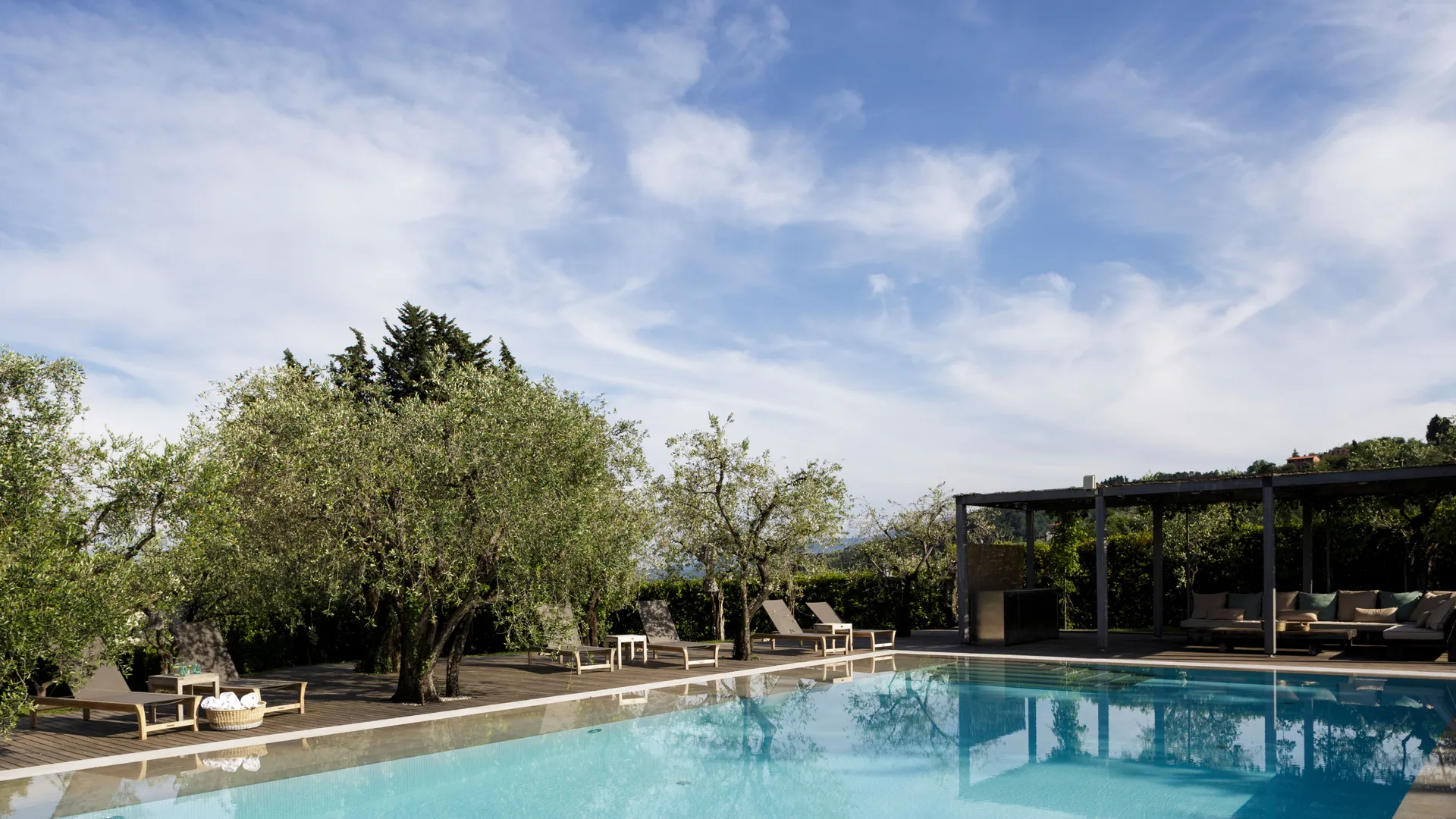 Top Pools Outdoor Ideas for Stylish Spaces