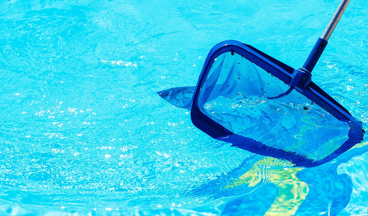 Pool Skimmer Cleaning Guide for Clear Water in 2026